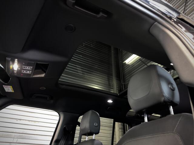Land Rover DEFENDER 110 Hybrid X-Dynamic P400e SE | Pano | Trekhaak | Stoelverwarmin