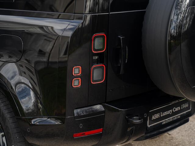 Land Rover DEFENDER 110 2.0 P300e 110 X-Dynamic HSE MY2026 | Pano | 22inch | Blackpack | Luchtvering | Towing Pack