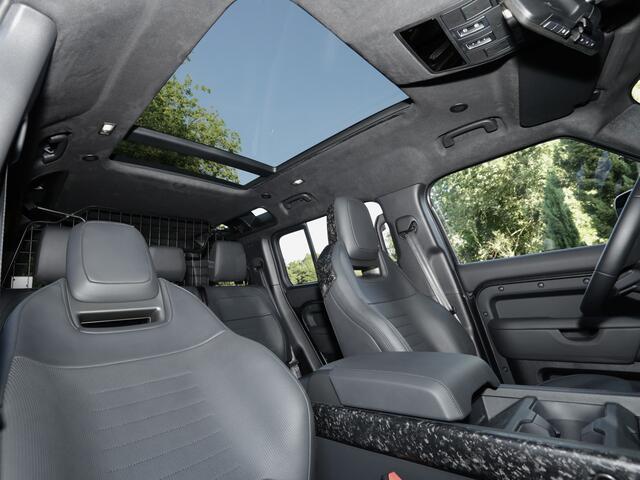 Land Rover DEFENDER 110 4.4 P635 Octa Edition One