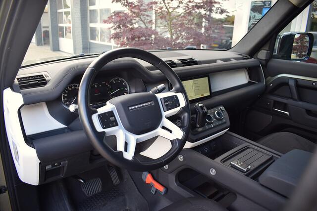 Land Rover DEFENDER 110 2.0 P300 110 SE 7p. OrigNL 7-zits | Panodak!