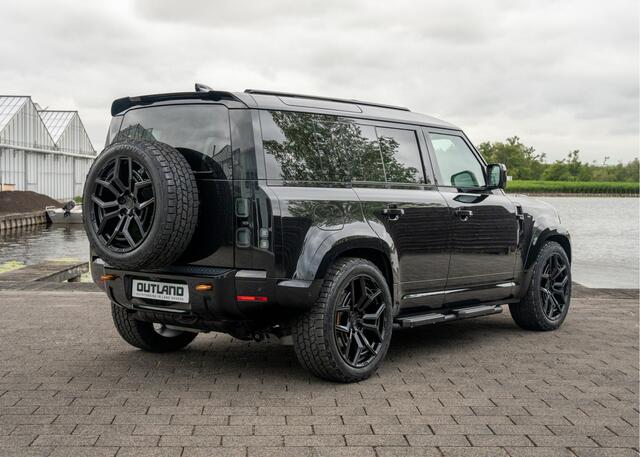 Land Rover DEFENDER 110 P300e 110 HSE | Outland Edition II | Full Options | 6-Persoons | Santorini Black | Ebony leder |