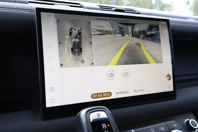 Land Rover DEFENDER 110 Hybrid X-Dynamic S / Luchtvering / Panoramadak / trekhaak