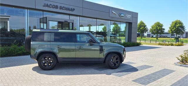Land Rover DEFENDER P300e 110 PHEV S Forest Edition Cold Climate Pack | Koelbox | Panoramisch Schuif/Kanteldak