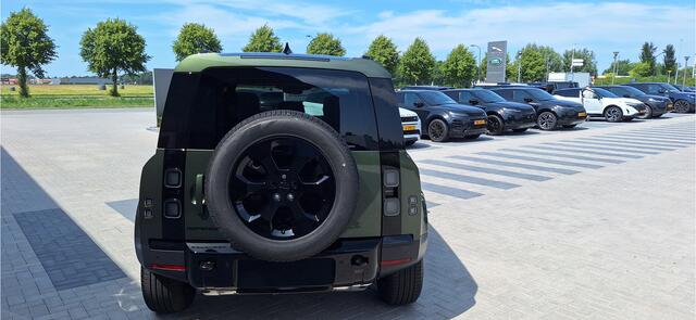 Land Rover DEFENDER P300e 110 PHEV S Forest Edition Cold Climate Pack | Koelbox | Panoramisch Schuif/Kanteldak
