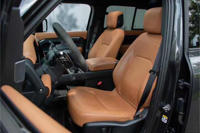Land Rover DEFENDER 110 5.0 P525 110 V8 | Incl.BTW | NL Auto | ACC | 360 Cam | Head Up | Pano | Luchtvering | Koelkast | Lane & Side Assist | E.Trekhaak 3500kg | Voorruitverwarming + Stuurverwarming | Meridian Audio | 22" | Sport Uitlaat | Garagedeur opener | Nieuwprijs: ¤23