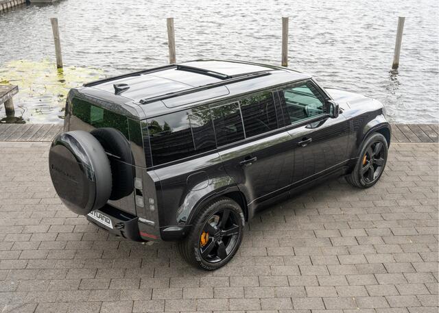 Land Rover DEFENDER 110 P300e 110 X-Dynamic HSE | Full Options | 6 zitplaatsen | Ebony leder | 22" inch LR |