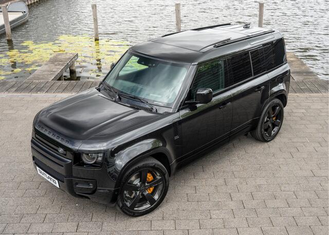 Land Rover DEFENDER 110 P300e 110 X-Dynamic HSE | Full Options | 6 zitplaatsen | Ebony leder | 22" inch LR |