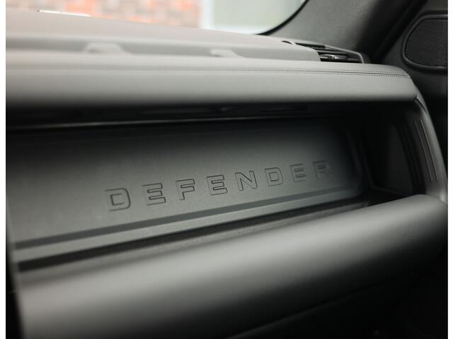 Land Rover DEFENDER 110 P300e X-Dynamic SE | Nieuw! - Pano - Trekhaak - Meridian