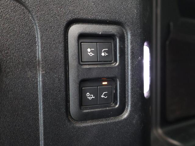 Land Rover DEFENDER 3.0 P400 6-CILINDER BENZINE GRIJS KENTEKEN HSE + PANORAMA | HEAD-UP | TREKHAAK | 360 CAMERA