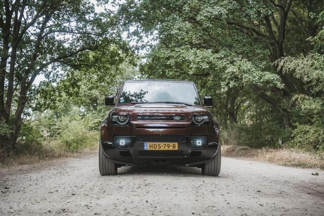 Land Rover DEFENDER Sedona edition , BTW, Rocksliders, Let op P400E.