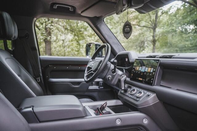Land Rover DEFENDER Sedona edition , BTW, Rocksliders, Let op P400E.