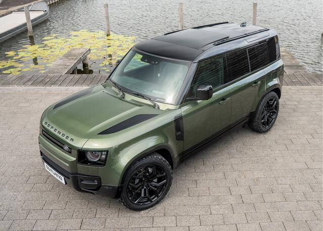 Land Rover DEFENDER 110 P300e 110 X-Dynamic HSE | Full Options | Urban WX-2R | Incl. Winterbanden | Woolstone Green | Ebony leder |