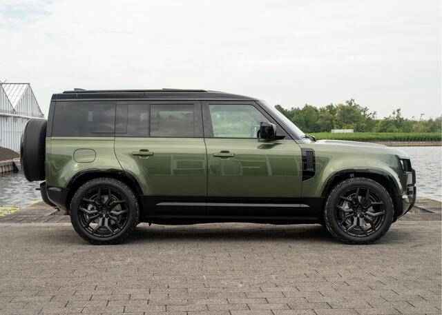 Land Rover DEFENDER 110 P300e 110 X-Dynamic HSE | Full Options | Urban WX-2R | Incl. Winterbanden | Woolstone Green | Ebony leder |