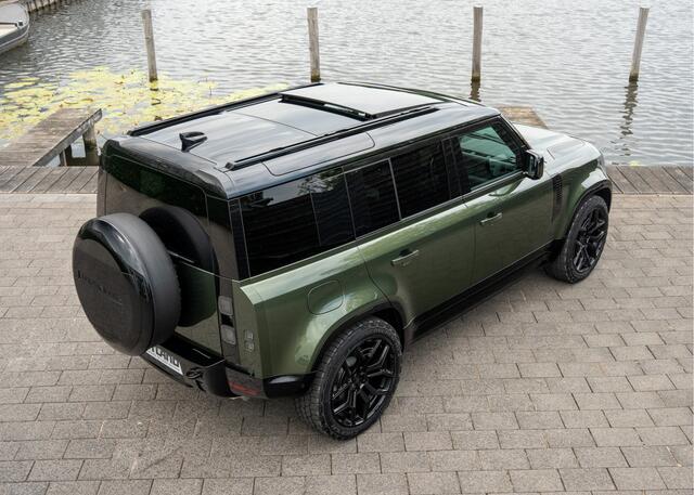 Land Rover DEFENDER 110 P300e 110 X-Dynamic HSE | Full Options | Urban WX-2R | Incl. Winterbanden | Woolstone Green | Caraway leder |