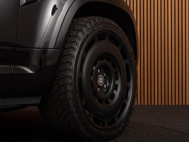Land Rover DEFENDER 110 2.0 P300e 110 X-Dynamic HSE HERITAGE | PANO | HUD | 22" | MERIDIAN 700W