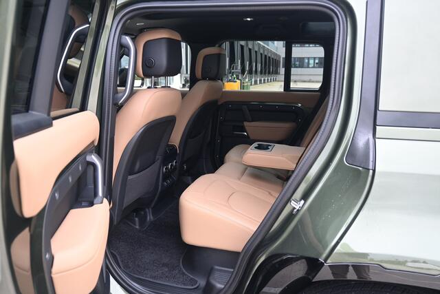 Land Rover DEFENDER 110 2.0 P300e 110 X-Dynamic HSE