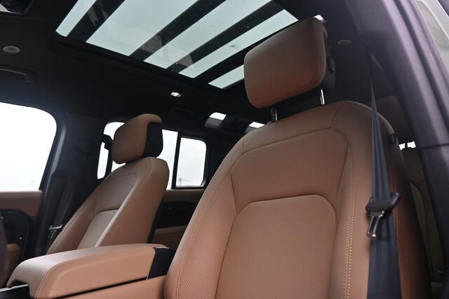 Land Rover DEFENDER 110 2.0 P300e 110 X-Dynamic HSE
