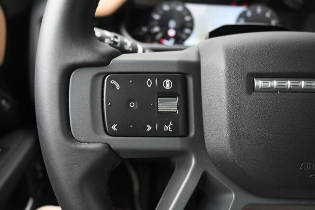 Land Rover DEFENDER 110 2.0 P300e 110 X-Dynamic HSE