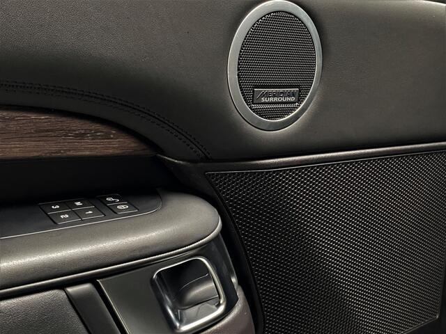 Land Rover DISCOVERY 3.0 TD6 HSE LUXURY 7 zits head-up panorama dak