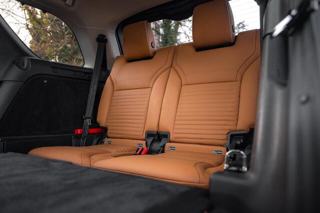 Land Rover DISCOVERY 3.0 Td6 First Edition 7p. 259pk |22" | 360gr | El. Trekh