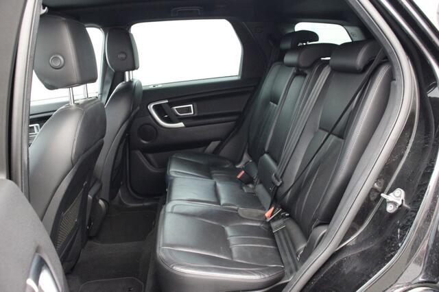 Land Rover DISCOVERY 2.0 TD4 Urban Series SE Automaat - Panorama, Trekhaak, Navi, Camera, Leer, Meridian