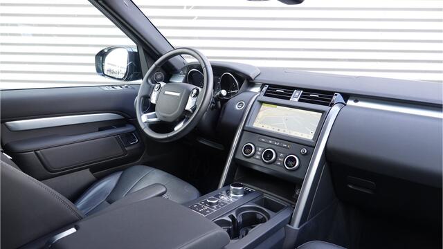 Land Rover DISCOVERY 3.0 Sd6 Landmark Edition 7p. Black Optik | Panoramadak | LED | 7 persoons |