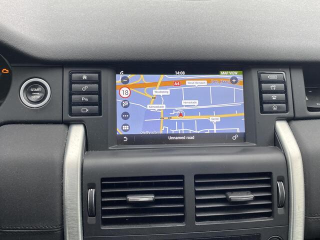 Land Rover DISCOVERY SPORT 2.0 Si4 240pk aut. 4WD Urban Series SE Dynamic NL-auto van 1e eig met o.a. panodak, leer, Bi-xenon, Meridian, winterpakket, etc.