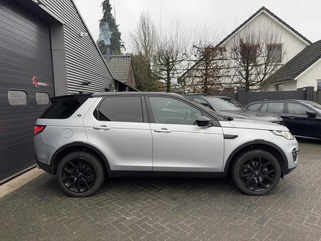 Land Rover DISCOVERY SPORT 2.0 eD4 E-Capability SE | Panoramadak | Lane Assist | Camera | Stuur/Stoelverwarming | Lederen Bekleding |
