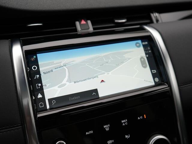 Land Rover DISCOVERY SPORT P300e S Plug In Hybrid Dealer O.H. PHEV | Panodak | Alcantara Sportstoelen Memory | Trekhaak Afneembaar | Adaptive Cruise | 360 Camera | L.M. 20" | Camera | Navigatie | Apple Carplay | Virtual | DAB |