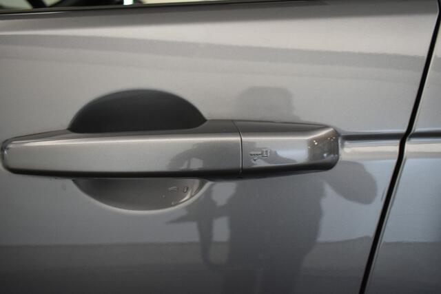 Land Rover DISCOVERY SPORT 1.5 P300e PHEV Dynamic SE Pano El. AKlep 360° Camera Vurtial Vol Leer Stoelverwarming