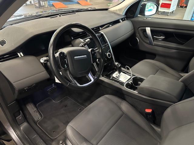 Land Rover DISCOVERY SPORT P300e 1.5 R-Dynamic SE word verwacht! Trekhaak, Dodehoek, stuur en stoelverwarming