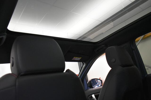 Land Rover DISCOVERY SPORT P300e 1.5 R-Dynamic SE Pano Trekh Cam Vol Leder Winterpack Dhoek Mem-Seats