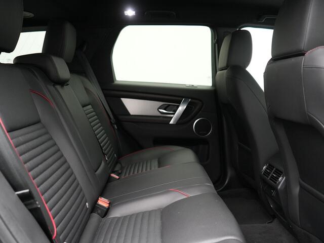 Land Rover DISCOVERY SPORT P300e Dynamic SE Plug In Hybrid 300pk Dealer O.H. PHEV | Adaptive Cruise | Meridian Sound | Camera | Lederen Sportstoelen Memory & Verwarmd | Apple Carplay | Keyless | Blis | Stuur Verwarmd | Navigatie | DAB | 20"L.M |