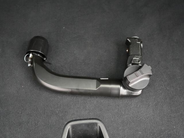 Land Rover DISCOVERY SPORT P300e 1.5 R-Dynamic HSE Plug In Hybrid 309pk Dealer O.H. PHEV | Trekhaak Afn. | Camera | Meridian Audio | Alcantara Sportstoelen Memory & Verwarmd | Stuur Verwarmd | Apple Carplay | Keyless | Blis | Navigatie | DAB |