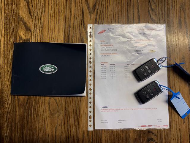 Land Rover DISCOVERY SPORT P200 2.0 R-Dynamic S - Pano, Afn. Trekhaak, Elek. verstelb. Verw. voorstoelen, Airco, Navi, ETC!