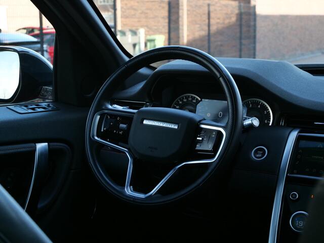 Land Rover DISCOVERY SPORT P300e 1.5 R-Dynamic SE 309 Pk Automaat Navi / DAB / Pano-dak / Camera / Leer / Stoelverwarming
