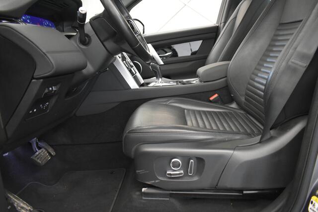 Land Rover DISCOVERY SPORT 1.5 P300e PHEV Dynamic SE Pano El. AKlep 360° Camera Virtual Vol Leer Stoelverwarming