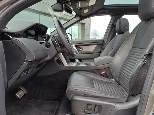 Land Rover DISCOVERY SPORT P300e 309pk AWD Dynamic SE | Nieuw model | Panoramadak | Elektr. trekhaak | Stoelverwarming |