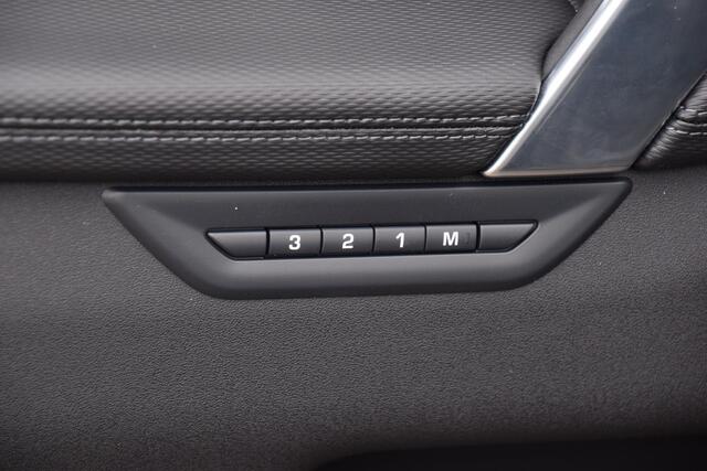 Land Rover DISCOVERY SPORT P270e PHEV Business Landmark Edition