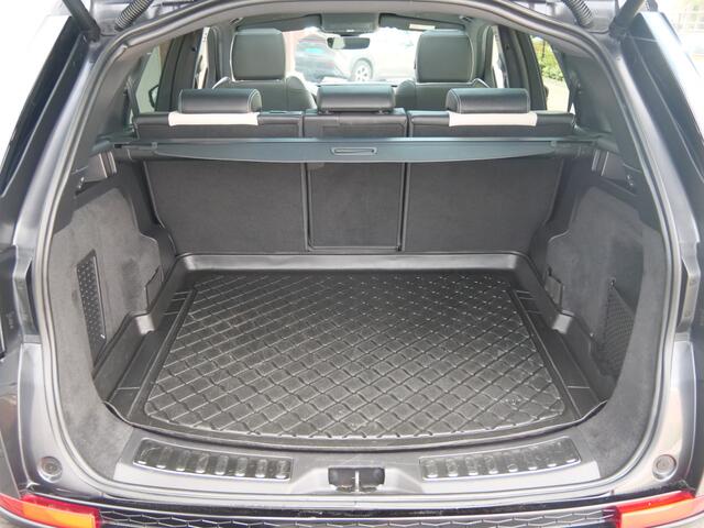 Land Rover DISCOVERY SPORT P300e 1.5 R-Dynamic HSE 309 Pk Automaat Navi / DAB / Pano-dak / Apple Carplay / Trekhaak / Leer