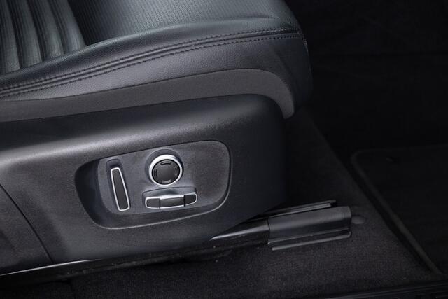 Land Rover DISCOVERY SPORT P300e R-Dynamic S Automaat | LEDER | CARPLAY | Full LED | CAMERA | PHEV