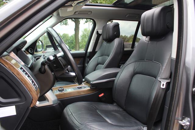 Land Rover RANGE ROVER 3.0 TDV6 Autobiography / Trekhaak / Panoramadak / Camera / Luchtvering / 21'' / Meridian / Stoelverwarming / Stuurverwarming / DAB / Cruise Control