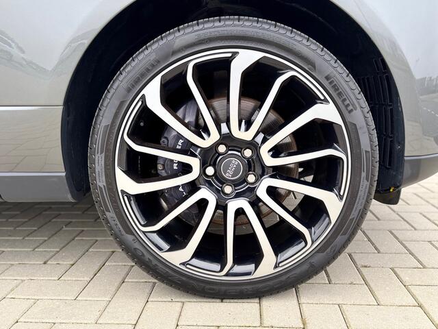 Land Rover RANGE ROVER 2.0 P400e Vogue 22 Inch LM Velgen / Panoramadak / Dealer onderhouden