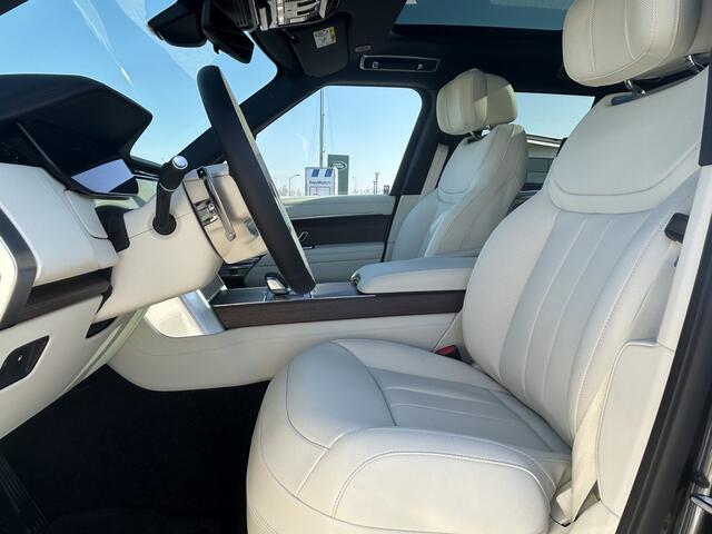 Land Rover RANGE ROVER P550e AWD Autobiography PHEV | NIeuw - 0 km | Perlino licht leder | 100km actieradius |