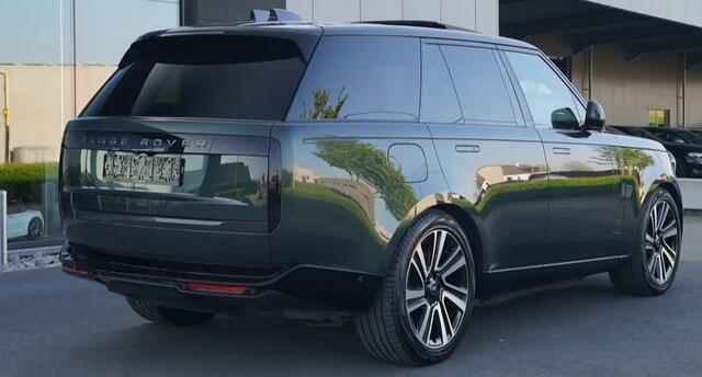 Land Rover RANGE ROVER 3.0 P550e HSE PHEV | Panoramadak | head-up | Meridian | Luchtvering |