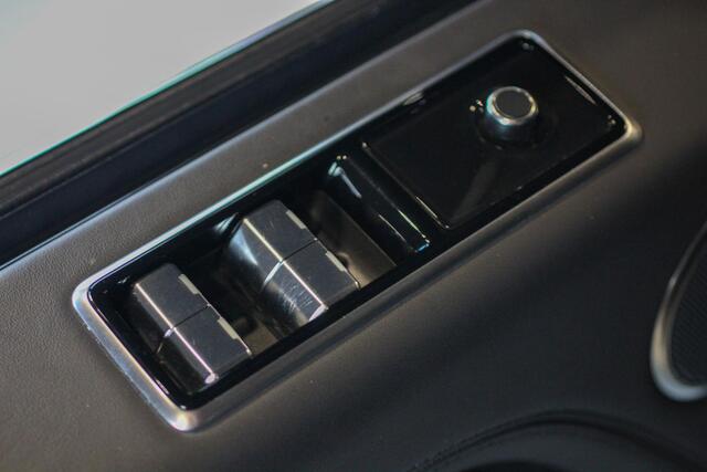 Land Rover RANGE ROVER 5.0 V8 SV Autobiography Design Pack
