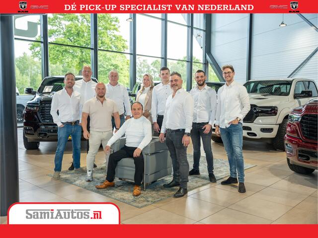 Land Rover RANGE ROVER P550e | NIGHT | GARANTIE TOT 14-03-2029 | HEAD-UP | ACHTERAS BESTURING | SOFT CLOSE | PHEV | 23 INCH VELGEN | PANORAMADAK | STUURVERWARMING | STOEL KOELING | Fabrieksgarantie tot 14-03-2029 - Geniet van gemoedsrust met uitgebreide dekking tot deze datum. 