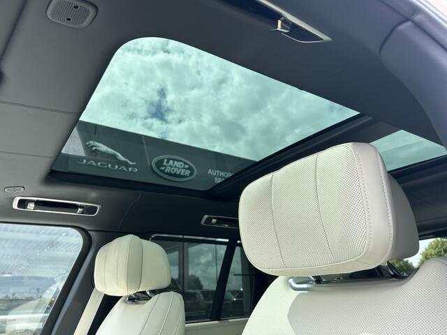 Land Rover RANGE ROVER P550e AWD Autobiography PHEV | NIeuw - 0 km | Perlino licht leder | Satin lakafwerking | 100km actieradius |