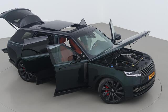 Land Rover RANGE ROVER 4.4 P615 SV | Rear Seat Entertaiment | British Racing Green | Bi-Color Interior | 23 Inch | Meridian Signature | NL-Auto