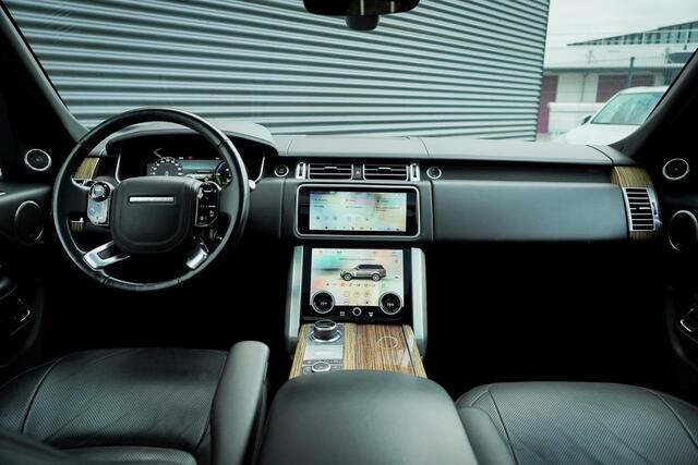 Land Rover RANGE ROVER 2.0 P400e Vogue / Pano / Trekhaak / Meridian / Stoelventilatie